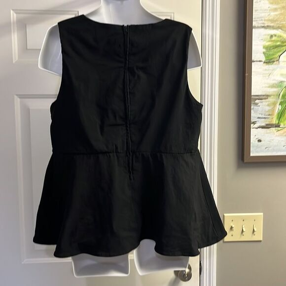 Torrid Black Sleeveless Peplum Top with Back Zipper and Faux Front Buttons-Sz 2 - Picture 8 of 15